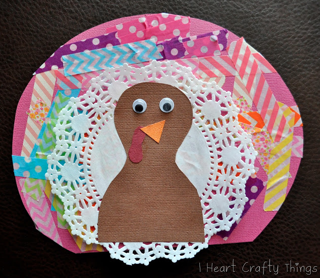 November is a fun month for turkey crafts in the classroom.  I love to incorporate them as a Fun Friday art project, an independent activity during centers if it's simple enough, or as a break from guided reading.  Here are some easy turkey crafts for your classroom!