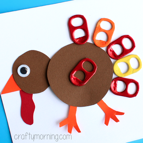 November is a fun month for turkey crafts in the classroom.  I love to incorporate them as a Fun Friday art project, an independent activity during centers if it's simple enough, or as a break from guided reading.  Here are some easy turkey crafts for your classroom!